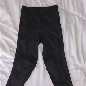Lululemon dark grey leggings (NWOT)